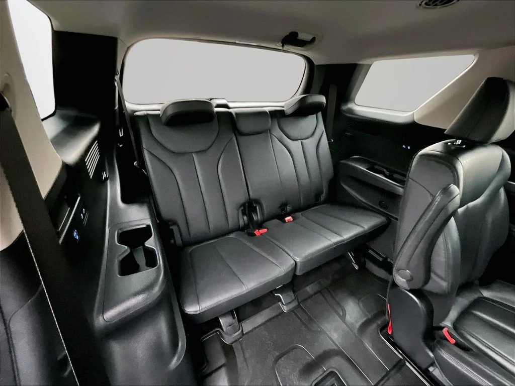 Used 2022 Black Hyundai SEL image 28