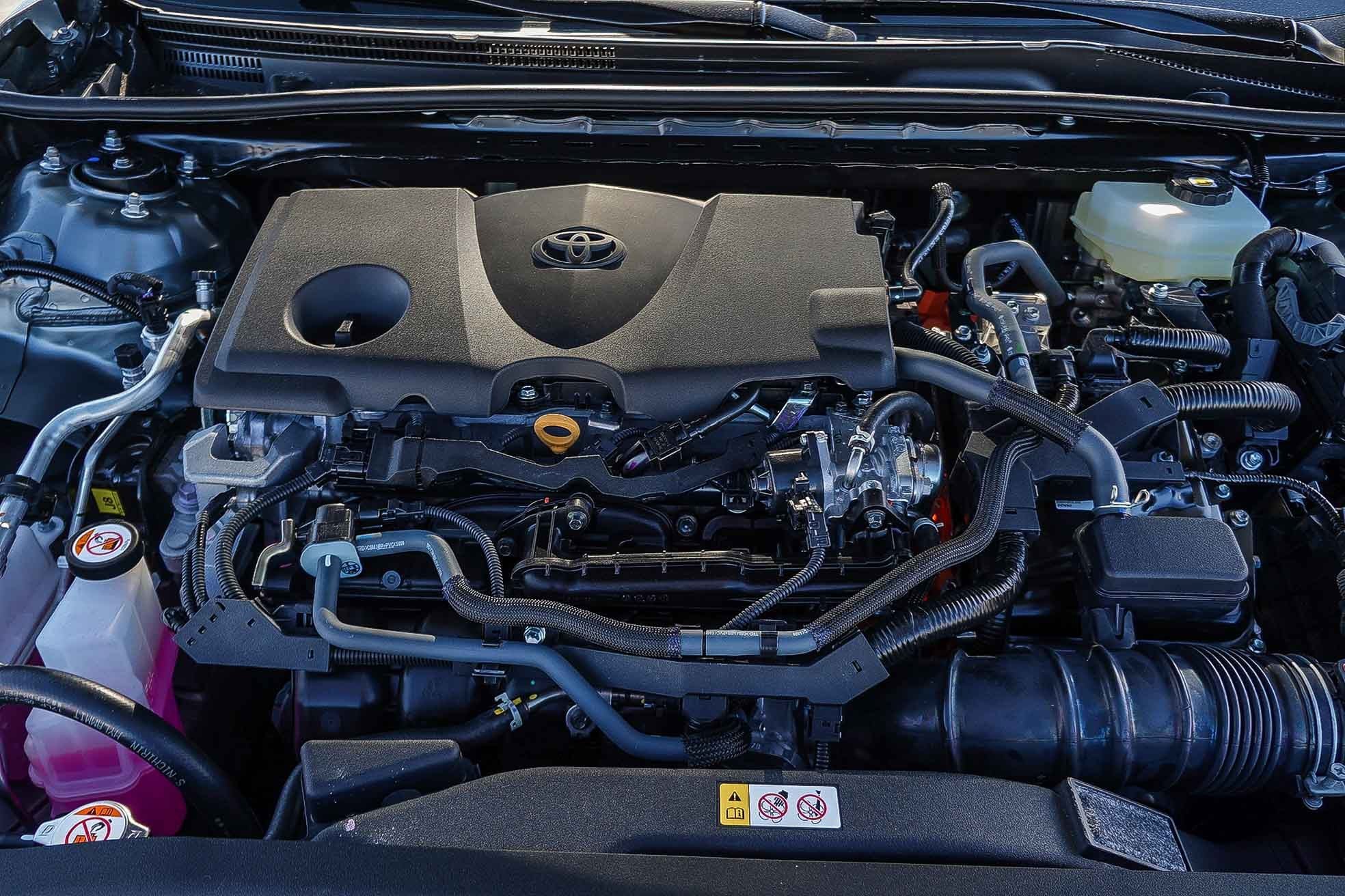 New 2026 Heavy Metal with Midnight Black Metallic roof <sup>1</sup> Toyota  XSE image 13