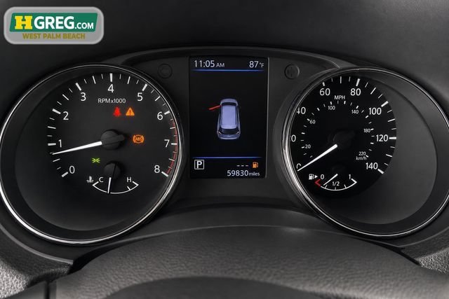 Used 2019 Glacier White Nissan S image 9