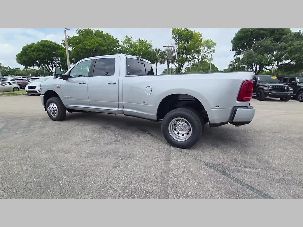 New 2026 Silver-Zynith Exterior Paint RAM Laramie image 34