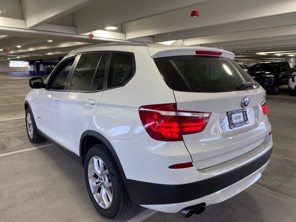 Used 2014 Alpine White BMW xDrive35i image 3