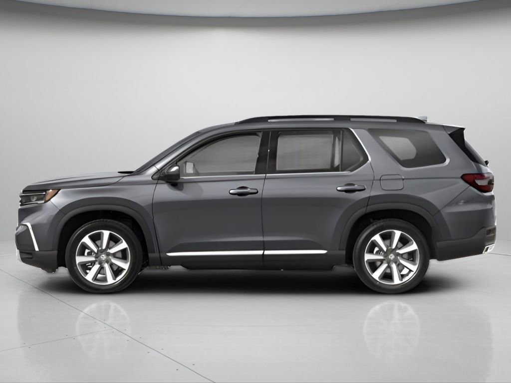 Certified Used 2025 Gray Pearl Honda Touring image 3