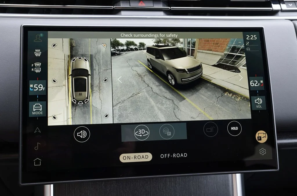 New 2026 Fuji White Land Rover SE image 31