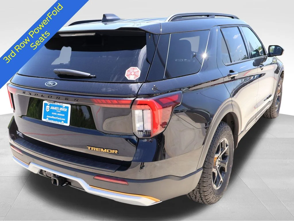 New 2026 Agate Black Metallic Ford Tremor® image 6