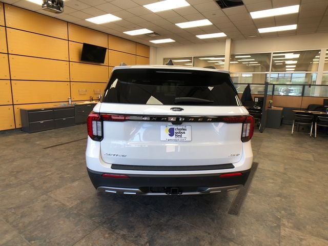 New 2026 Star White Metallic Tri-Coat Ford Active image 6