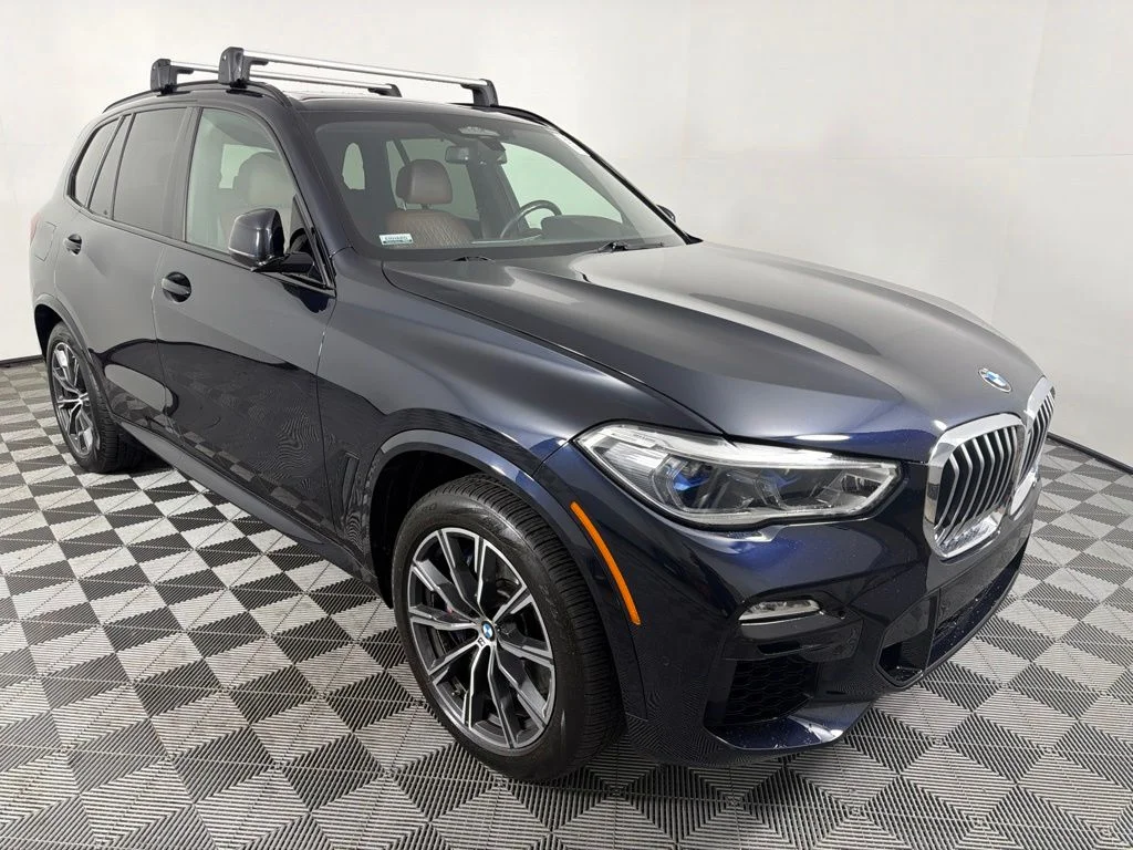 Used 2019 Black BMW xDrive50i image 3