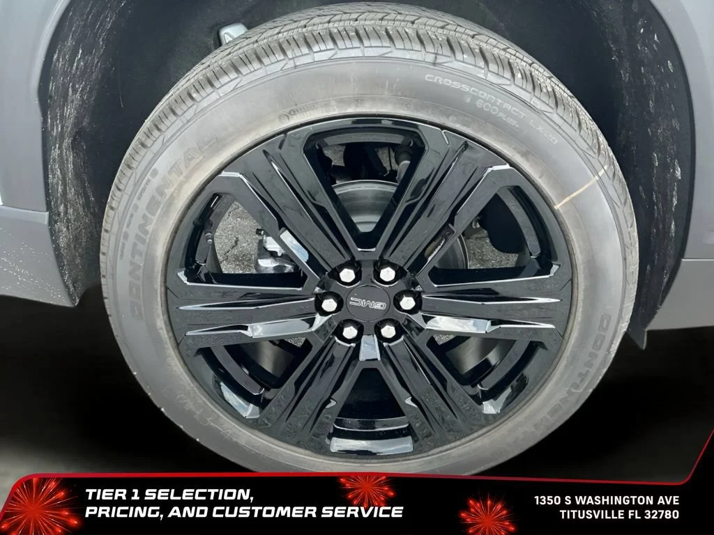 New 2026 Glacier White Tricoat GMC Elevation image 46