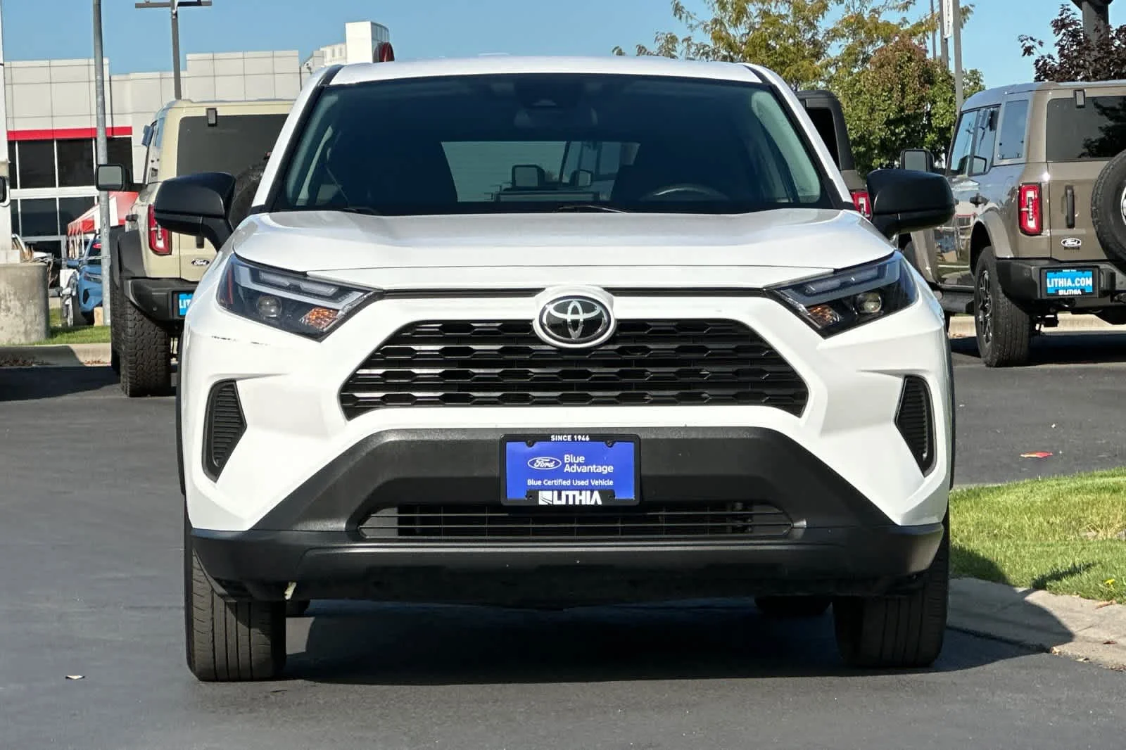 Certified Used 2025 Ice Toyota LE image 10