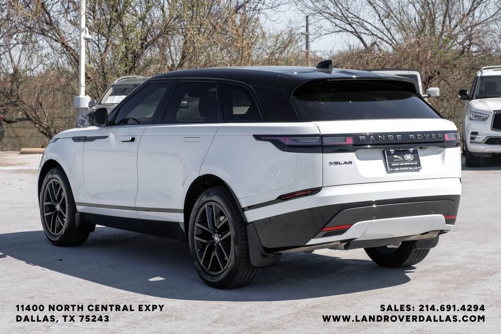 Used 2026 White Land Rover Dynamic SE image 10