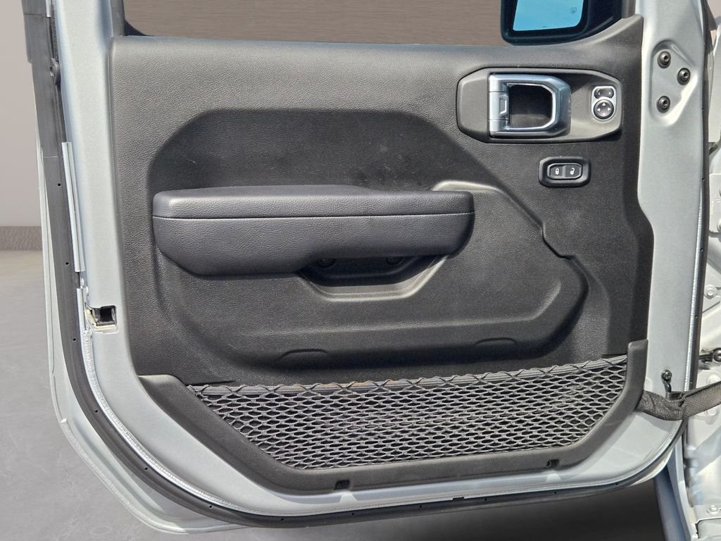 Used 2023 Silver Jeep Willys image 20