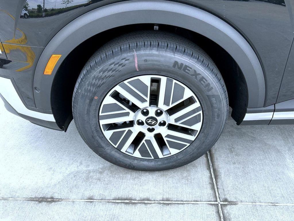 New 2026 Black Hyundai SEL Premium 8P image 24