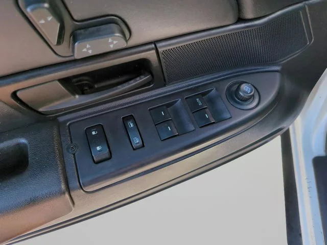 Used 2010  Ford Police Interceptor image 17