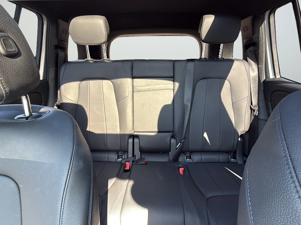 Used 2024  Mercedes-Benz GLB 250 image 45