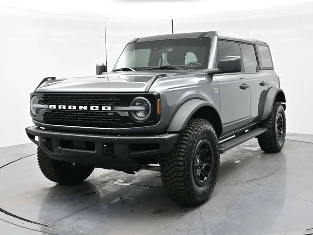 Used 2023 Carbonized Gray Metallic Ford Base image 3