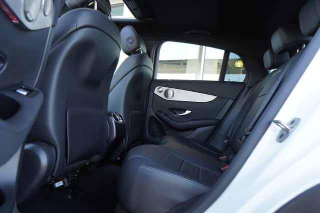 Certified Used 2023  Mercedes-Benz GLC 300 Coupe image 33