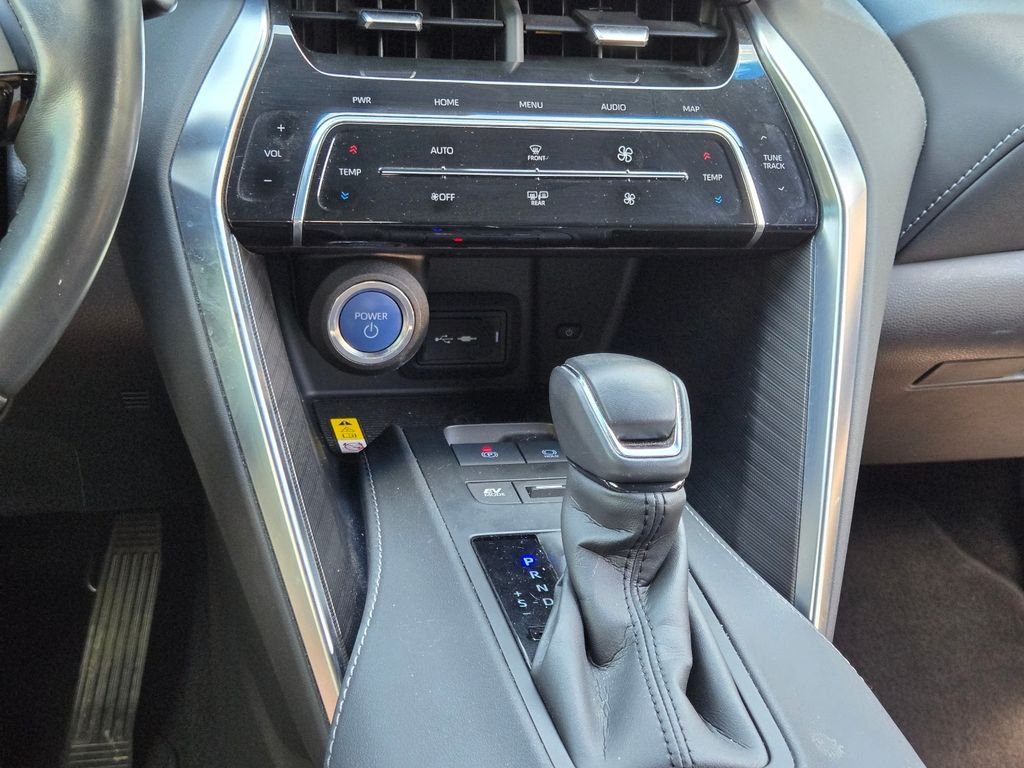 Used 2021 White Toyota XLE image 28