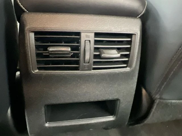 Used 2024 Silver Mitsubishi SE image 19