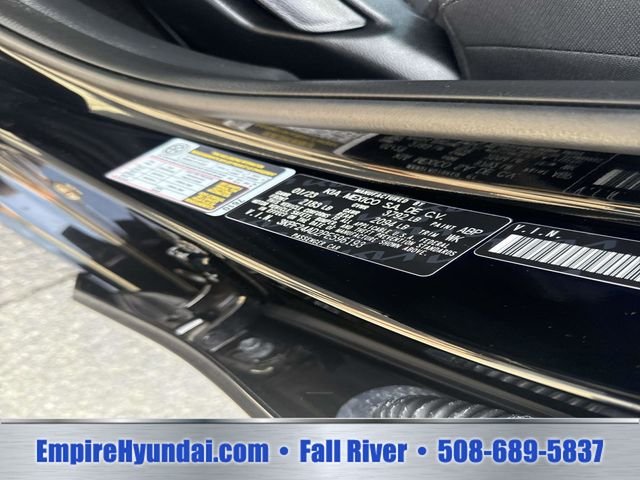 2023 Kia Forte LXS - Photo 17