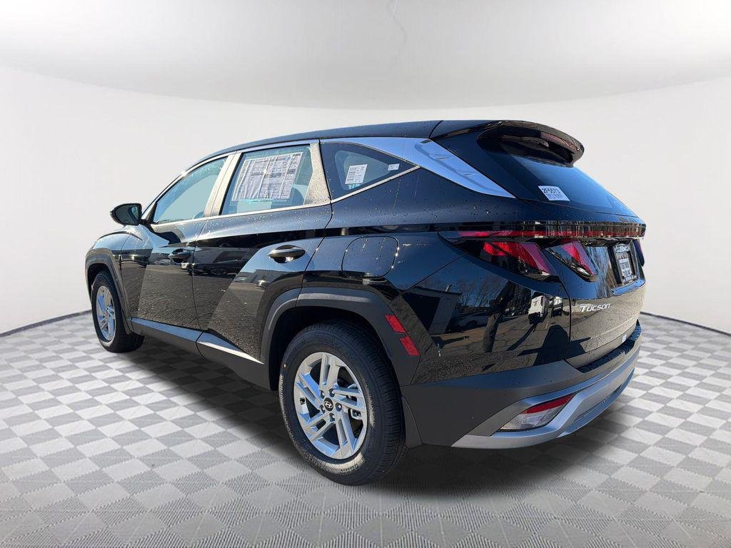 New 2026 Black Hyundai SE FWD image 7
