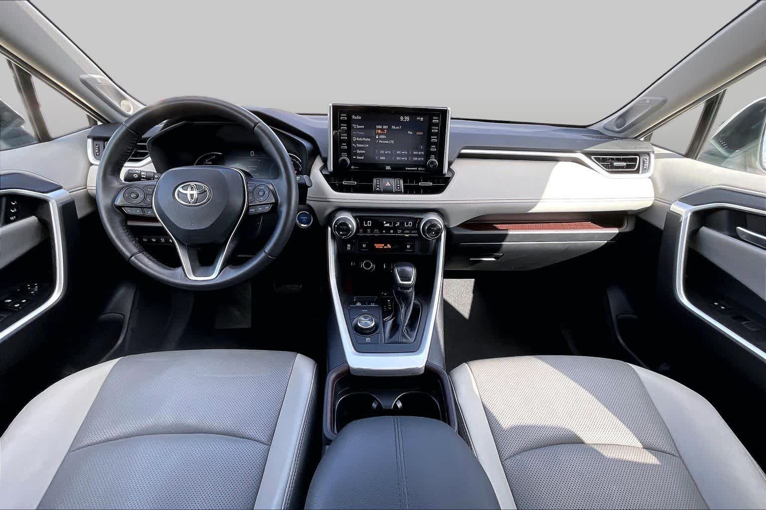 Used 2021 Blizzard Pearl Toyota Hybrid Limited image 16
