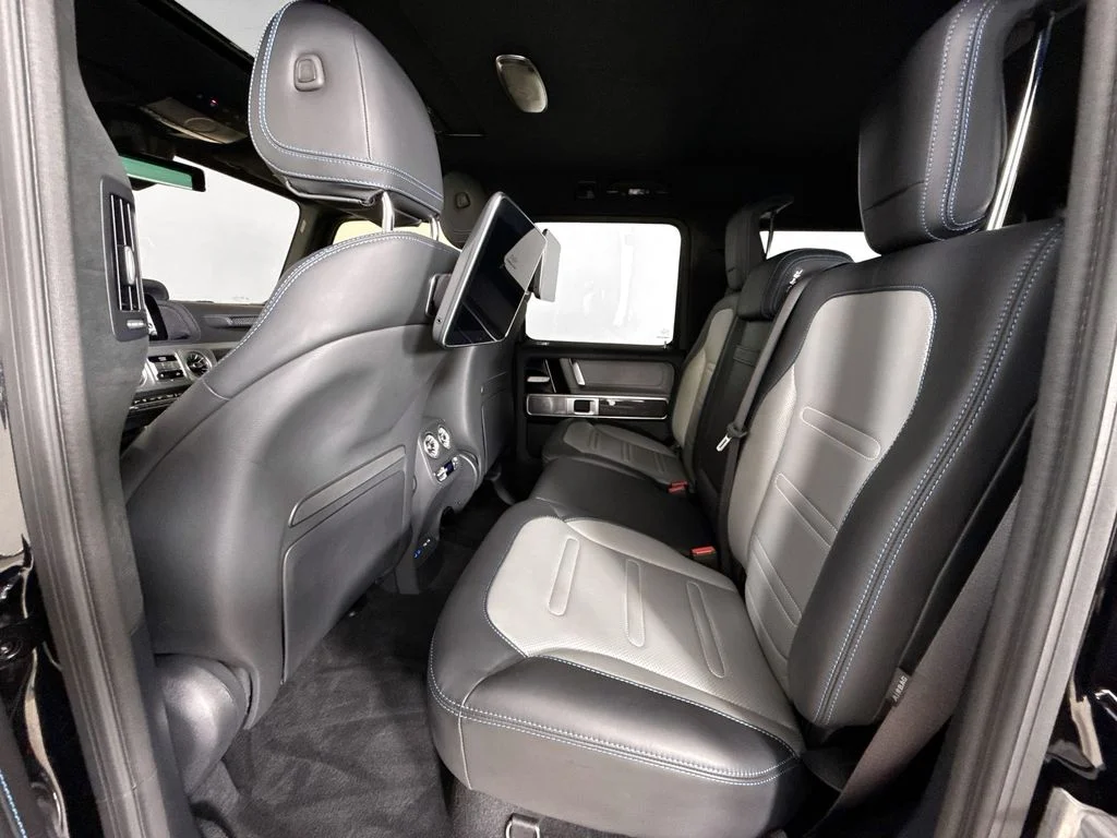 Used 2025  Mercedes-Benz G 580 image 23