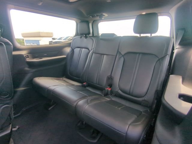 New 2026 Steel Blue Exterior Paint Jeep Limited Reserve image 16