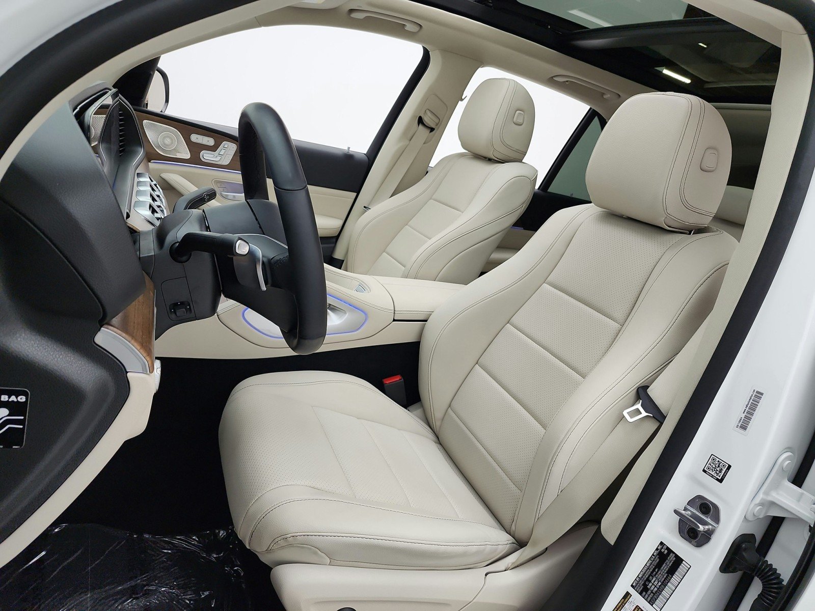 Used 2024 Polar White Mercedes-Benz GLE 450 4MATIC® SUV image 10