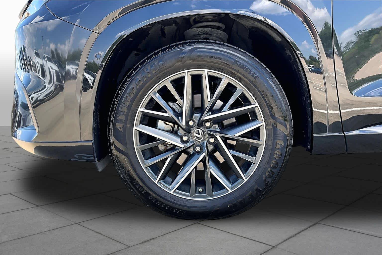 Certified Used 2025 CAVIAR Lexus Premium image 11