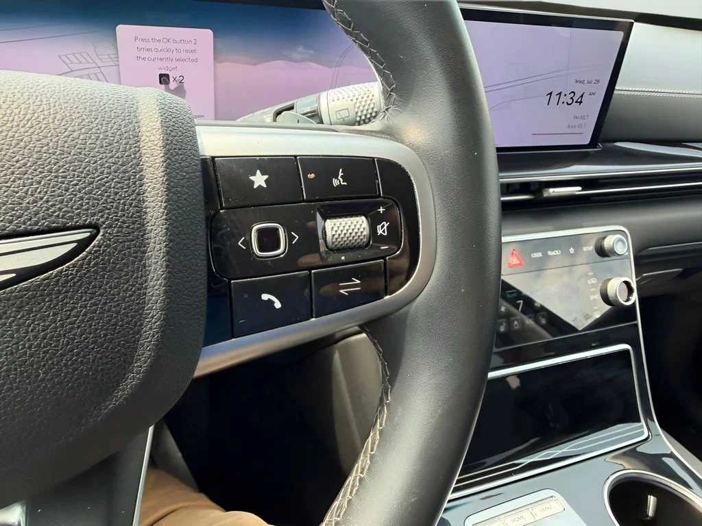Used 2025 Gray Genesis 2.5T image 23