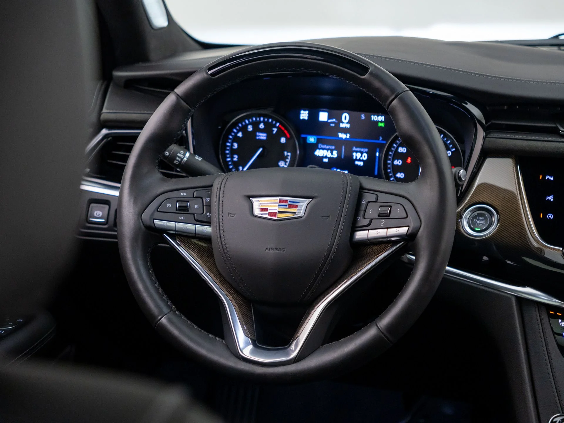 Used 2025 White Cadillac Premium Luxury image 13