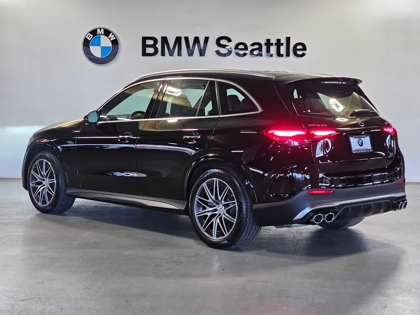 Used 2024 Obsidian Black Metallic Mercedes-Benz AMG® GLC 43 image 4