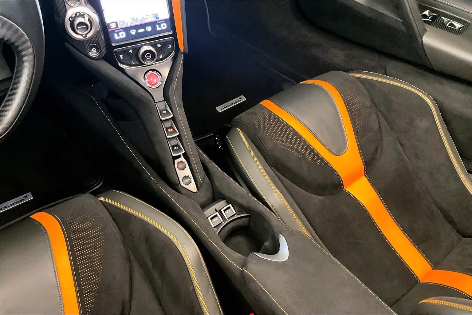 Used 2021 Ceramic Grey McLaren Performance image 14