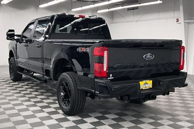 2025 Ford F-250 Super Duty XL - Photo 2