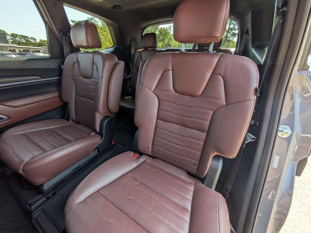 Used 2024 Silver Kia SX-Prestige image 16