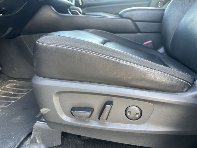 Used 2024 Red Nissan SL image 16