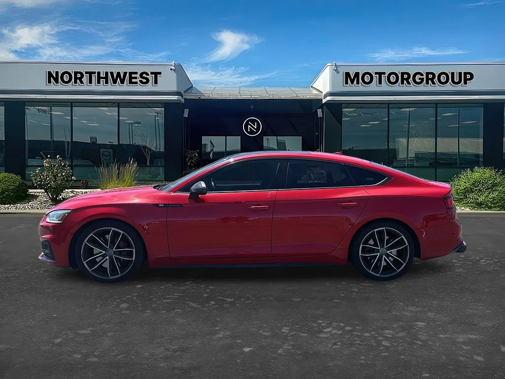 Used 2018 Tango Red Metallic Audi Prestige image 4