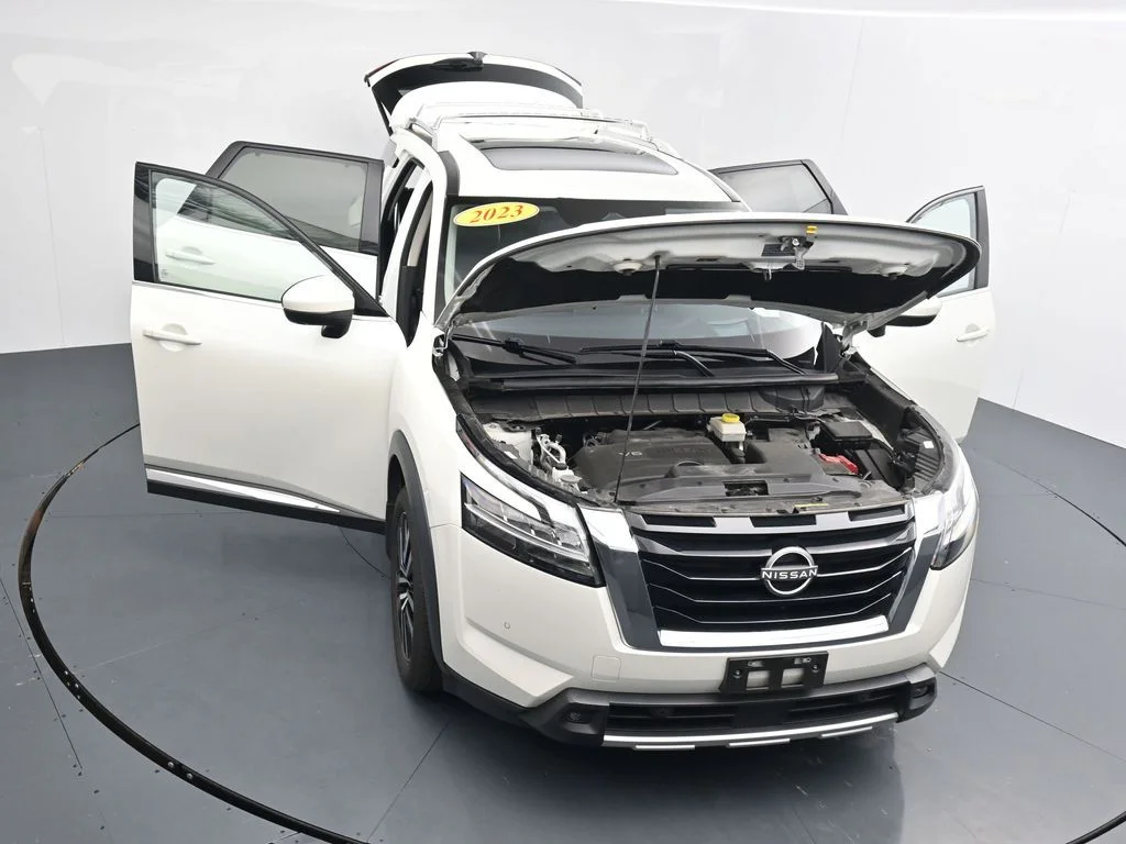 2023 Nissan Pathfinder Platinum - Photo 43