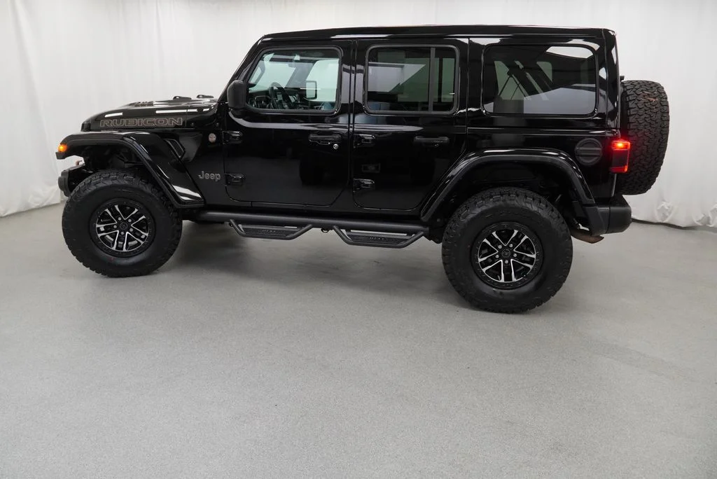 Used 2023 Black Jeep Rubicon 392 image 30