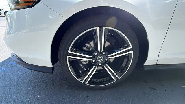 New 2026 White Honda SE image 10