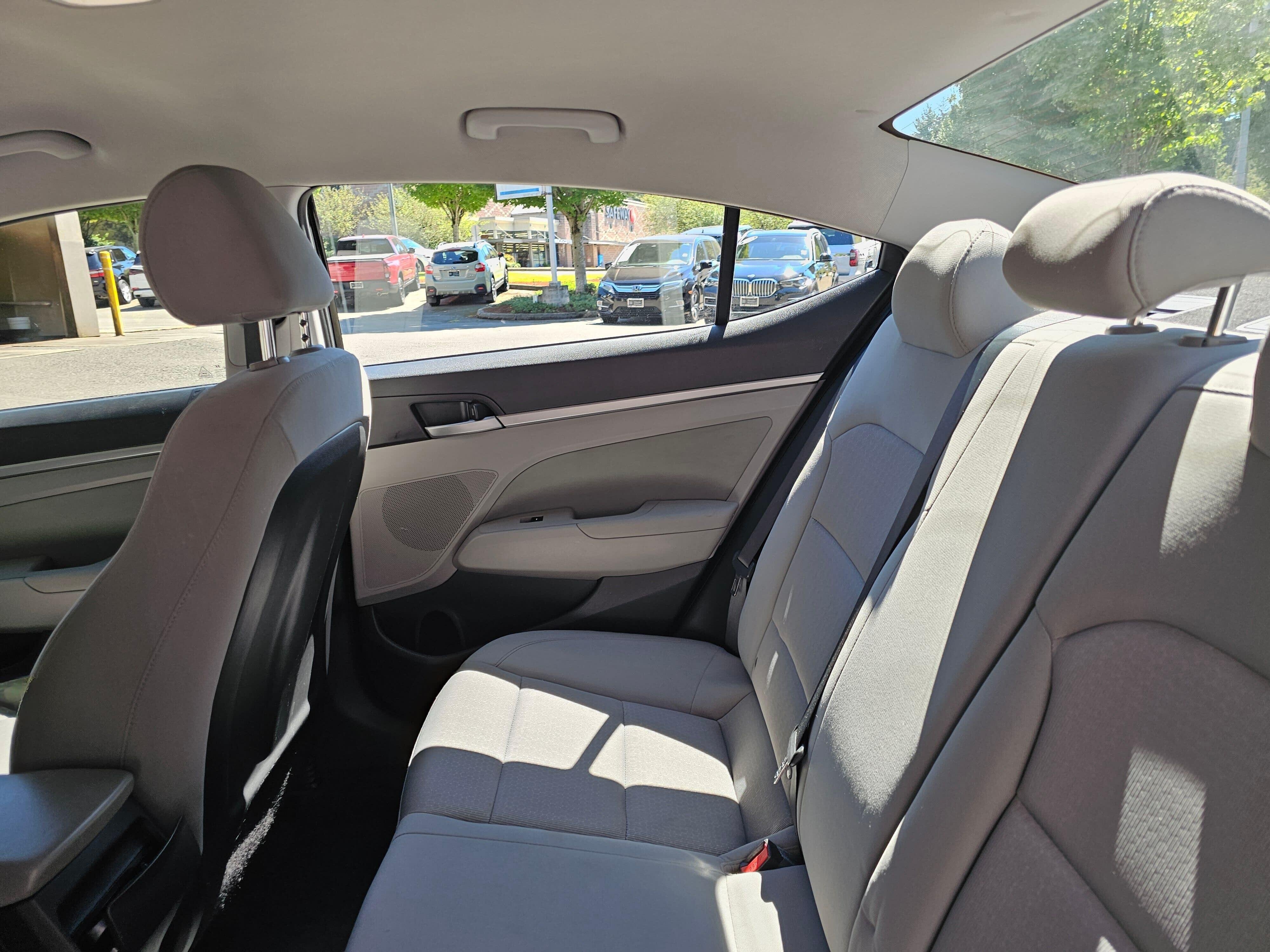 Used 2018 Phantom Black Hyundai SEL image 20
