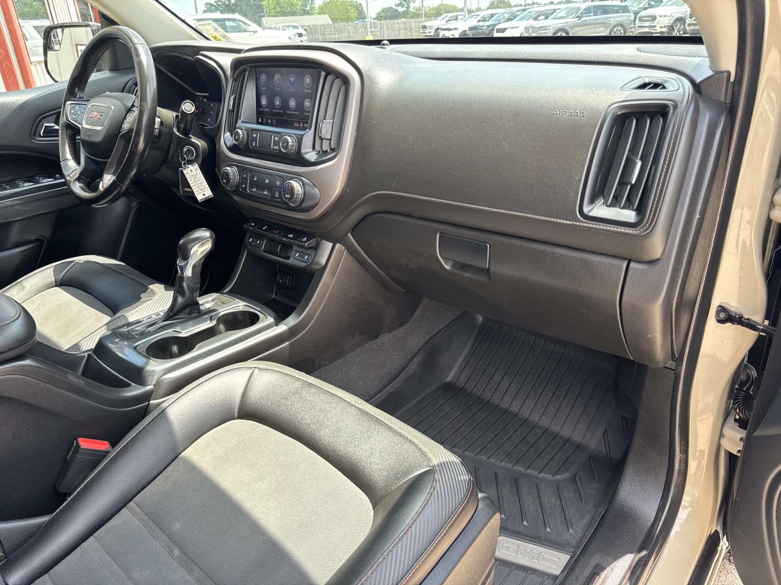 Used 2022 Desert Sand Metallic GMC 4WD AT4 w/Cloth image 12