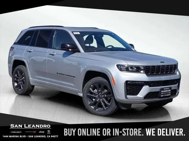 2026 Jeep Grand Cherokee Limited Reserve 4x4's photo