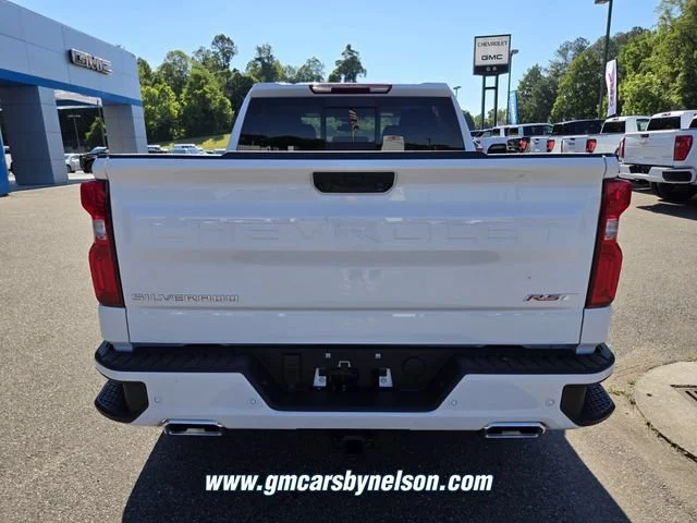 New 2026 Summit White Chevrolet RST image 5