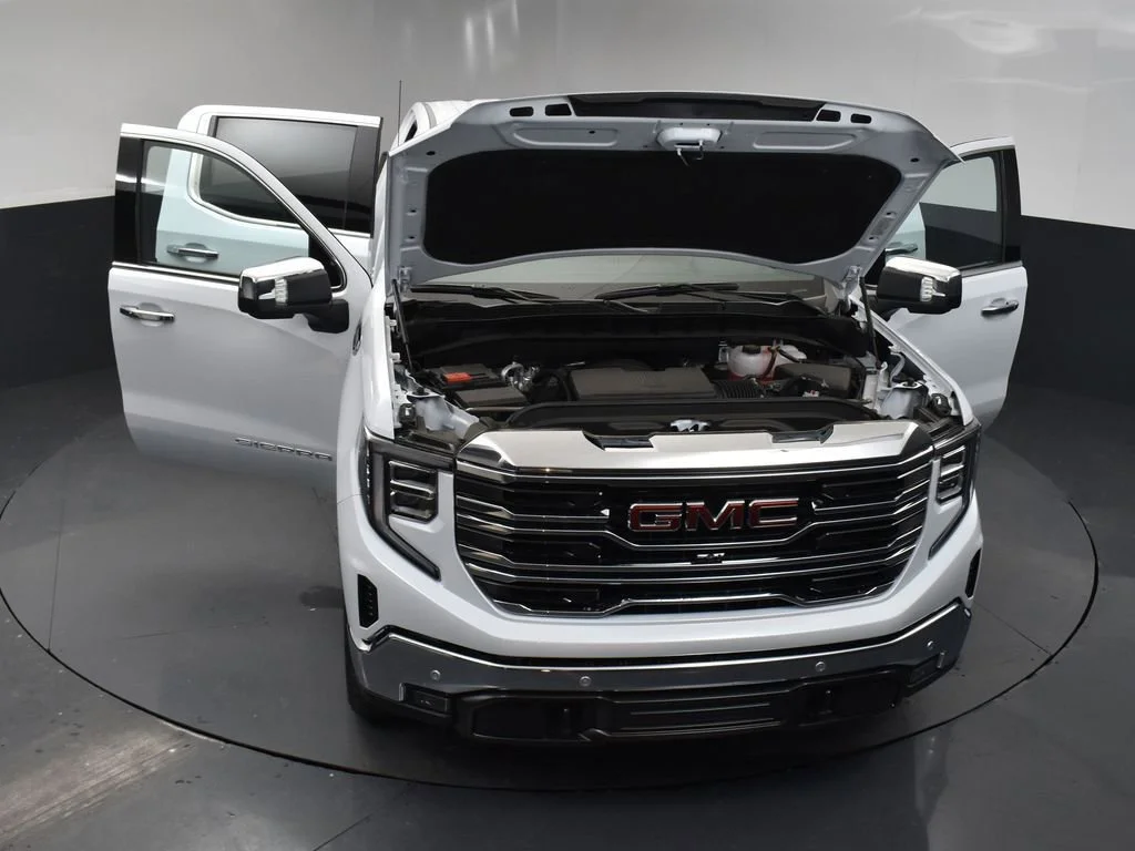 New 2026 Glacier White Tricoat GMC SLT image 49