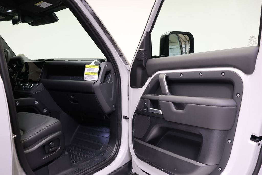 New 2026 Borasco Grey Land Rover S image 39