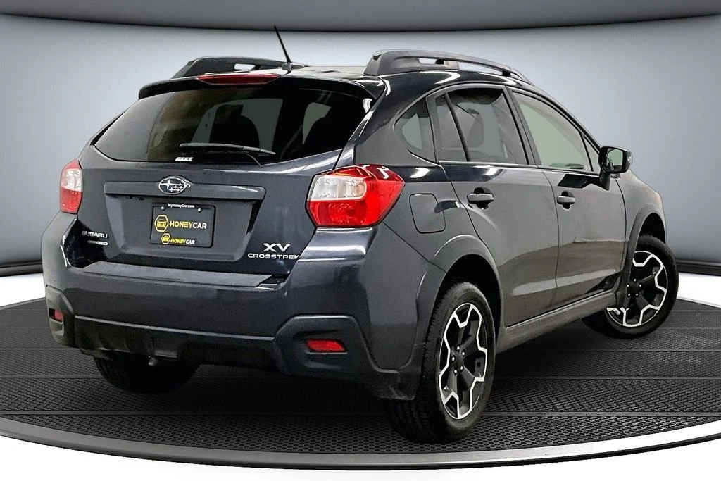 Used 2015 Gray Subaru 2.0i Limited image 6