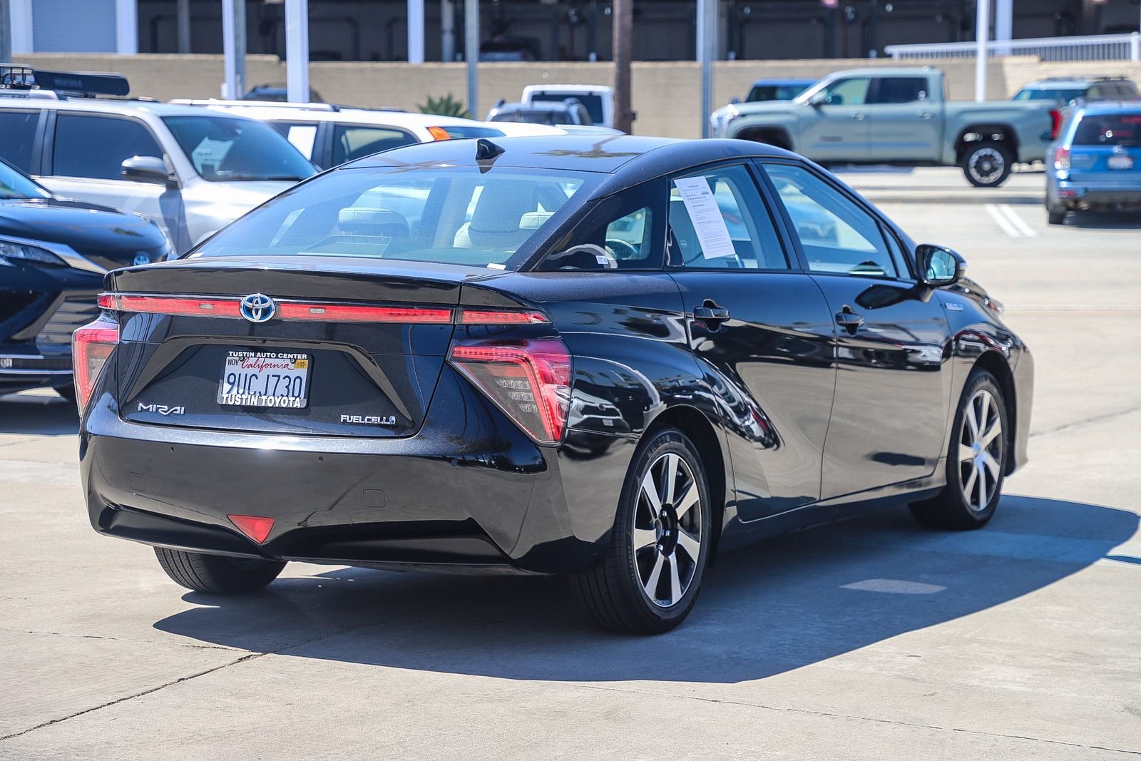 Used 2018 Black Toyota Base image 6