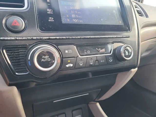Used 2015  Honda EX image 23
