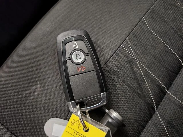 Used 2020 Red Ford SE image 34
