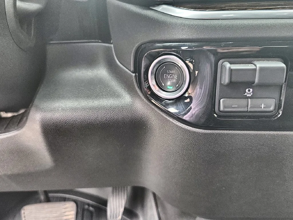 2026 GMC Sierra 1500 SLE - Photo 15